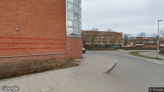Kontorslokaler att hyra i Upplands Väsby - Bild från Google Street View