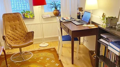 Ljus och fin lokal med tre kontors-/samtals-/behandlingsrum vid Mårtenstorget i centrala Lund