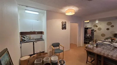 Nu finns möjlighet att hyra en lokal om ca 40 kvm lokalen passar perfekt för frisör/fotvård.