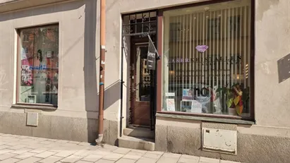 Uthyres: Behandlingsrum ca 10 kvm i Vasastan (omöblerat)