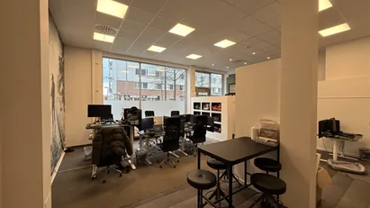 Kontorslokal i gatuplan med direkt ingång från gatan i populära Marievik, 5 minuter från Liljeholmen.