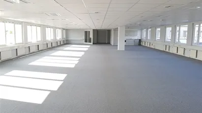 Trevligt öppet kontor till låg hyreskostnad!
